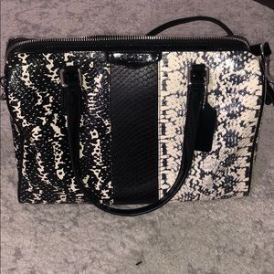 coach bag NEVER USED WITH TAGS
